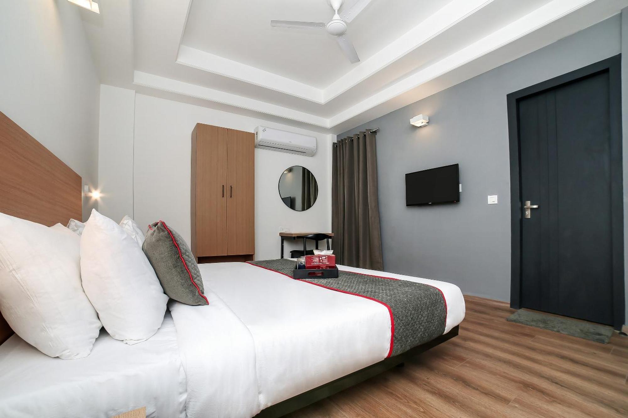 Collection O Townhouse 069 Hotell Gurgaon Exteriör bild
