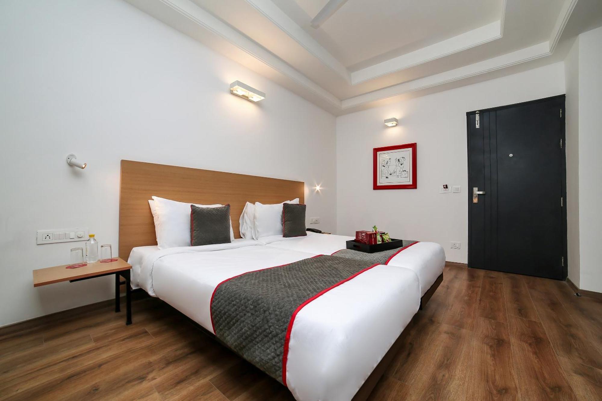 Collection O Townhouse 069 Hotell Gurgaon Exteriör bild