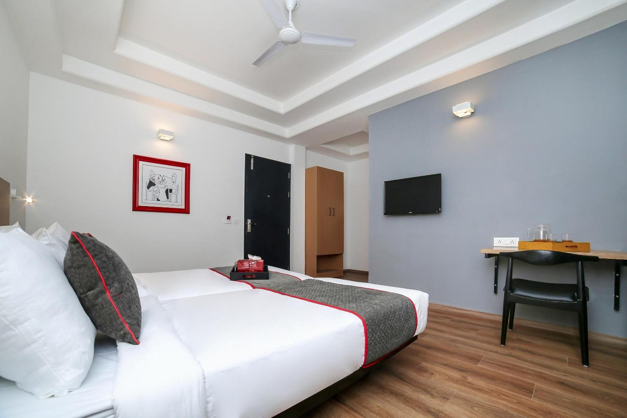 Collection O Townhouse 069 Hotell Gurgaon Exteriör bild